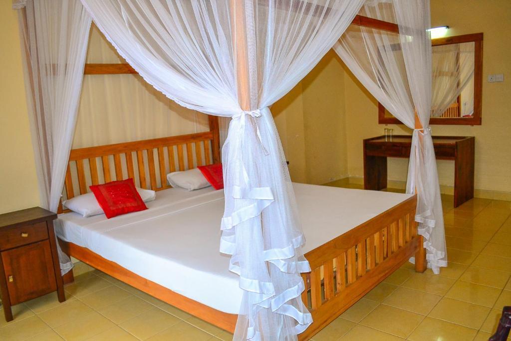 Marine Tourist Guest House At Negombo Beach Zimmer foto